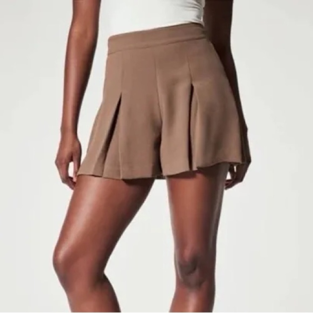 SPANX Women's Brown Pleated Skorts